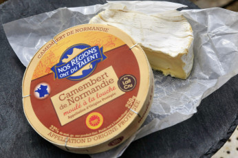 Картинка camembert+de+normandie еда сырные+изделия сыр