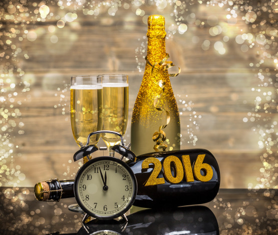 Обои картинки фото праздничные, угощения, new, year, 2016, happy, бокалы, новый, год, clock, champagne, golden, бутылка, часы, шампанское