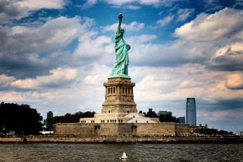 обоя statue of liberty, города, - памятники,  скульптуры,  арт-объекты, монумент, остров