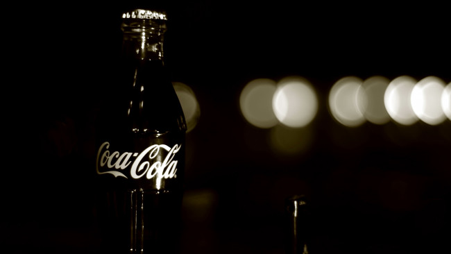 Обои картинки фото бренды, coca-cola, бутылка