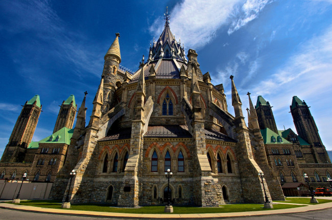 Обои картинки фото парламентская, библиотека, оттава, канада, города, каменный, большой