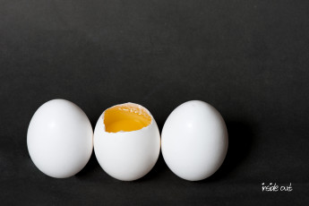 Картинка еда Яйца желток тройня