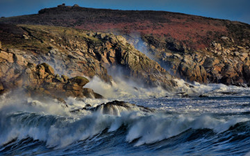 Картинка природа стихия брызги прибой волны океан берег скальный пена
