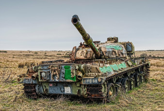 Картинка техника военная подбитый танк поле