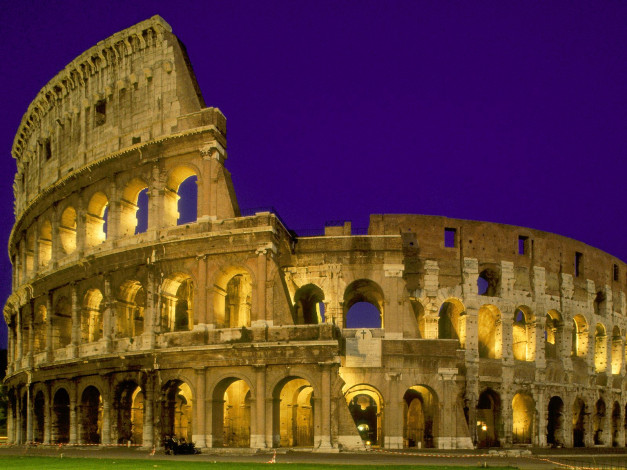 Обои картинки фото the, coliseum, at, night, rome, italy, города, рим, ватикан, италия