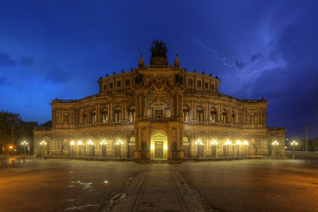 Обои картинки фото electrified opera - semper oper dresden, города, дрезден , германия, здание, ночь, опера, площадь