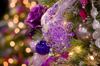Картинка праздничные украшения праздник игрушки огни боке гирлянды елка