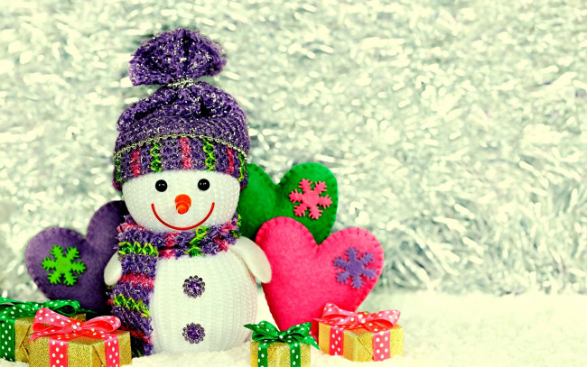 Обои картинки фото праздничные, снеговики, подарки, банты, коробки, сердечки