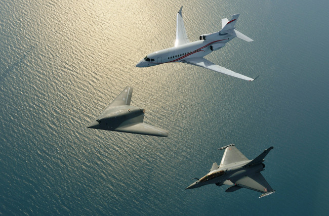 Обои картинки фото авиация, разные вместе, самолеты, группа, море, полет