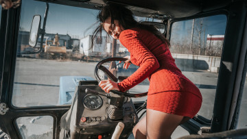 Картинка девушки -unsort+ брюнетки темноволосые кабина женщины модель рулевое колесо мини-платье антон харисов
