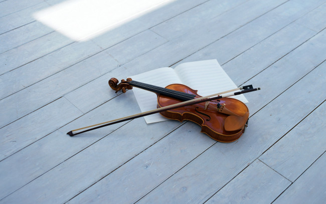 Обои картинки фото музыка, музыкальные, инструменты, смычок, струнный, музыкальный, инструмент, скрипка