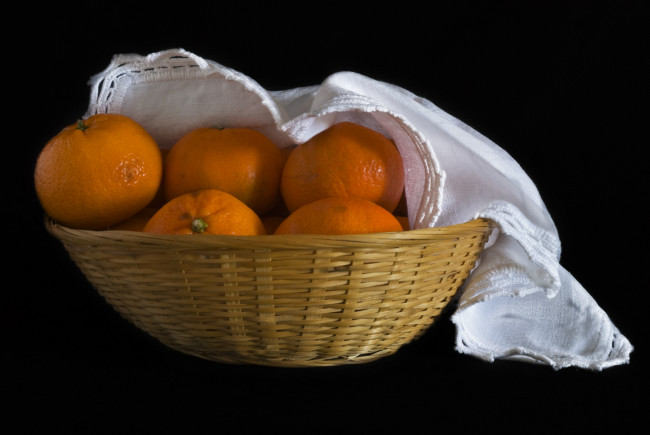 Обои картинки фото еда, цитрусы, мандарины, корзинка
