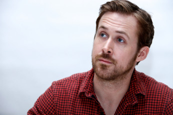 Картинка мужчины ryan+gosling канадец актер ryan gosling щетина рубашка