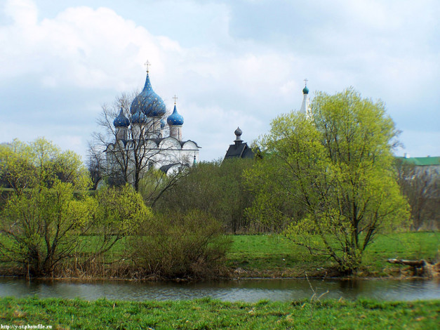 Обои картинки фото суздаль, кремль, весна, города, православные, церкви, монастыри