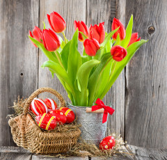 Картинка праздничные пасха яйца red basket tulips easter eggs flowers тюльпаны