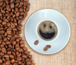 Картинка еда кофе +кофейные+зёрна чашка зерна блюдце