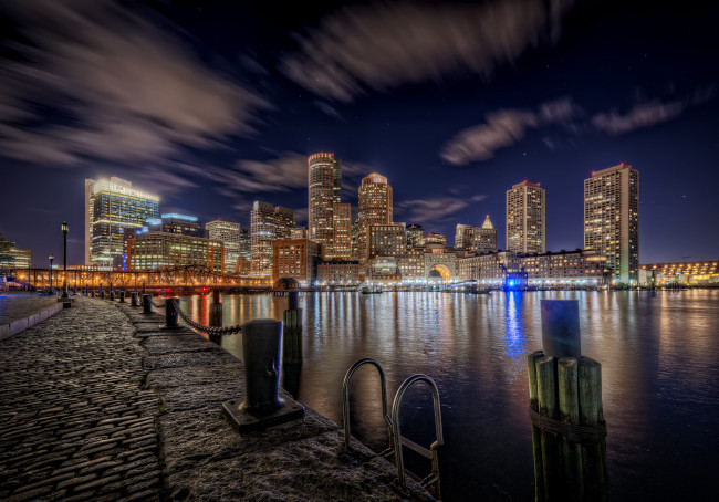 Обои картинки фото boston harborwalk, города, бостон , сша, набережная, ночь, огни, небоскребы