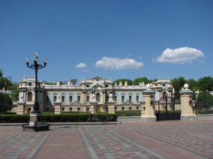 Картинка города исторические архитектурные памятники