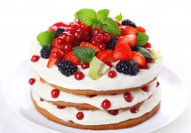 Обои картинки фото еда, пирожные, кексы, печенье, тортик, ягоды, ежевика, смородина, киви, клубника