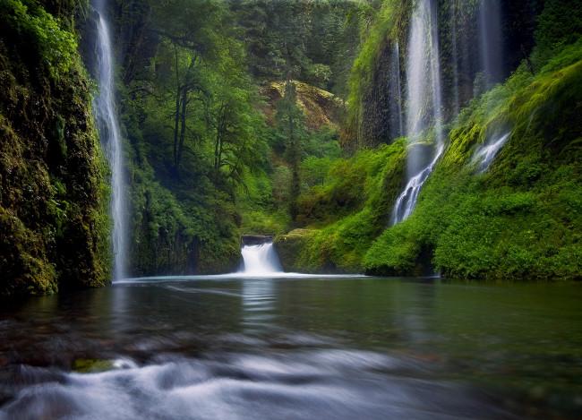 Обои картинки фото природа, водопады, поток, зелень, река