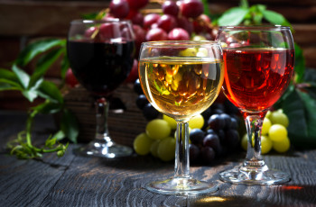 Картинка еда напитки +вино бокалы