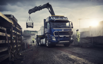 Картинка 2019+volvo+fmx автомобили volvo+trucks манипулятор подъемного крана синий новый грузовик грузовая транспортировка шведские грузовики