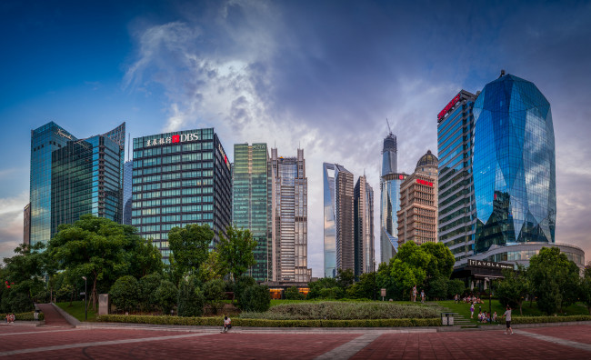 Обои картинки фото shanghai, города, шанхай , китай, площадь, парк, высотки