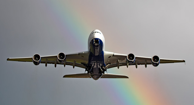 Обои картинки фото airbus a380-841, авиация, пассажирские самолёты, авиалайнер