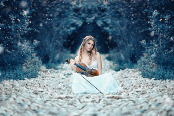 Картинка музыка -другое девушка камни скрипка взгляд растения