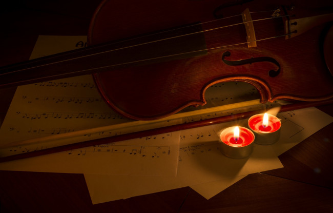 Обои картинки фото музыка, -музыкальные инструменты, ноты, скрипка, свеча