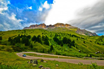 Картинка природа дороги зелень горы пейзаж небо облака