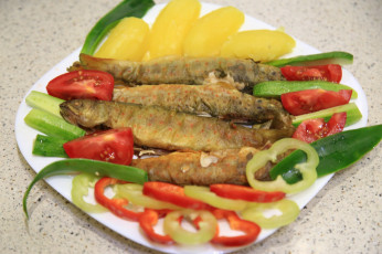 Картинка еда рыба +морепродукты +суши +роллы овощи натюрморт вкуснота ужин форель