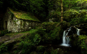 Картинка природа водопады лес ручей дом