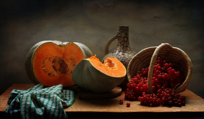 Обои картинки фото еда, натюрморт, ноябрь, калина, тыква, кувшин, осень