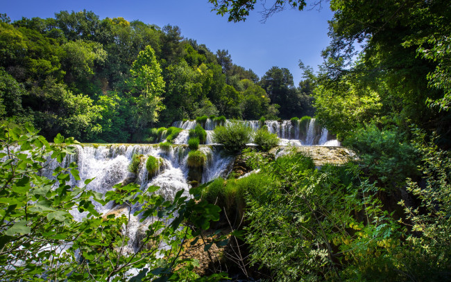 Обои картинки фото природа, водопады, каскад, деревья, национальный, парк, крка, лес, krka, national, park, croatia, хорватия