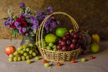 Картинка еда фрукты +ягоды букет корзинка виноград яблоки