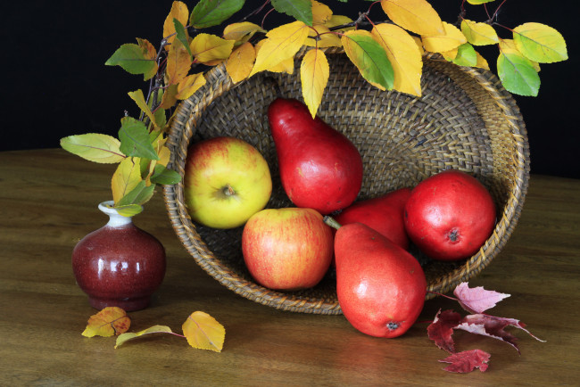Обои картинки фото еда, фрукты, ягоды, листья, яблоки, груши