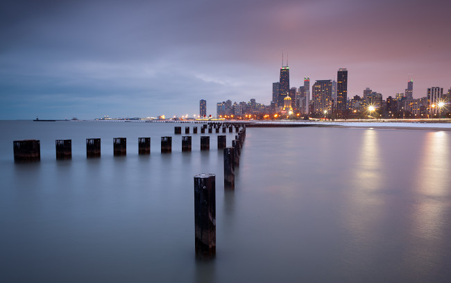 Обои картинки фото chicago, города, Чикаго, сша, залив, сваи, ночной, город