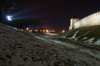Картинка новгород+великий города -+огни+ночного+города огни ночь крепость зима снег