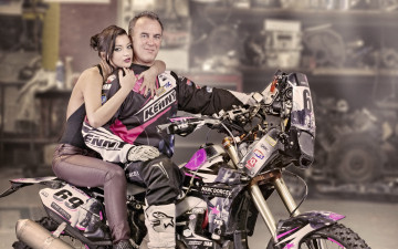 Картинка мотоциклы мото+с+девушкой motorcycle 2014 dakar rally model