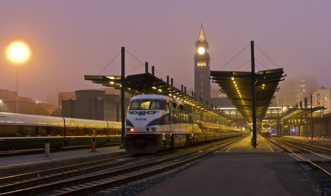 Обои картинки фото техника, поезда, состав, рельсы, перрон, станция, локомотив