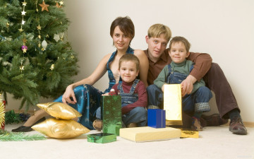 Картинка разное люди семья подарки ёлка