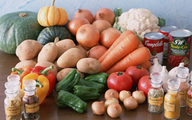 Обои картинки фото еда, овощи, томаты, помидоры, картошка, морковь, лук