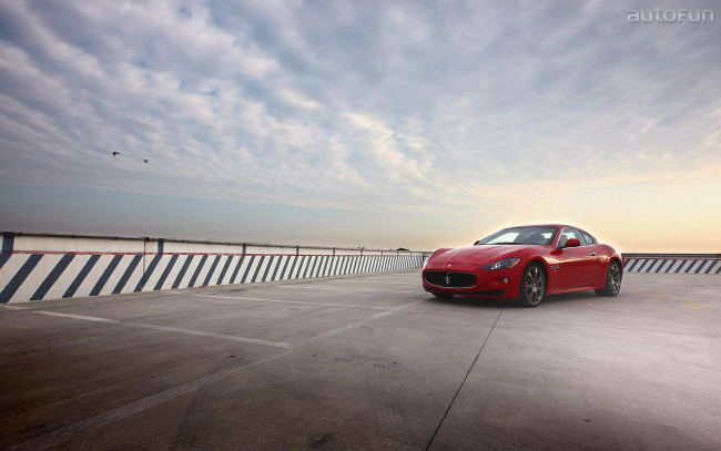 Обои картинки фото maserati, granturismo, автомобили