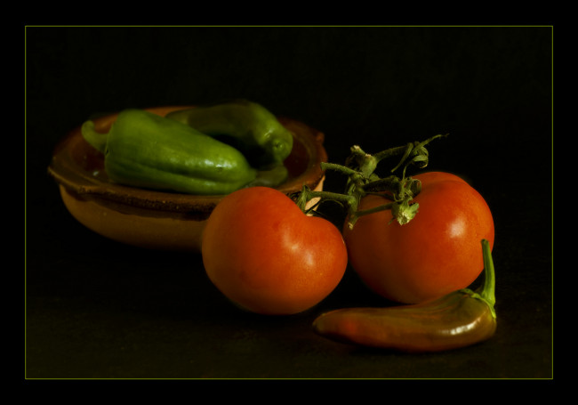 Обои картинки фото еда, овощи, томаты, перец