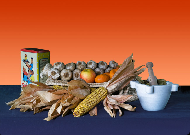 Обои картинки фото еда, натюрморт, чеснок, хлопья, фрукты, кукуруза, ступка