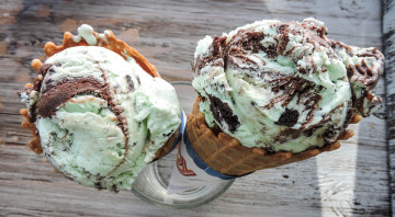 Картинка еда мороженое +десерты лакомство рожок ассорти вафельный