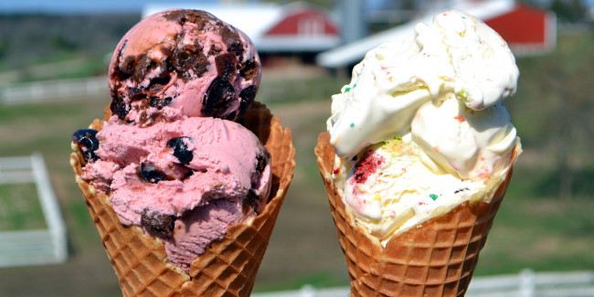 Обои картинки фото еда, мороженое,  десерты, рожок, вафельный, ассорти, лакомство
