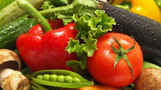 Обои картинки фото еда, овощи, горох, огурец, перец, баклажан, помидор, томаты
