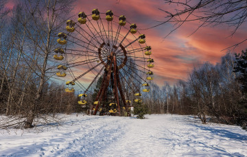 Картинка разное карусели +качели +аттракционы зима колесо обозрения припять украина